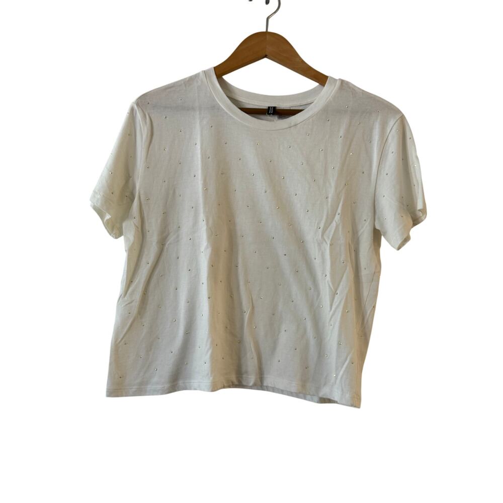 H&M Divided Studded Stud Embellished T-Shirt Size S White Crew Neck Short Sleeve